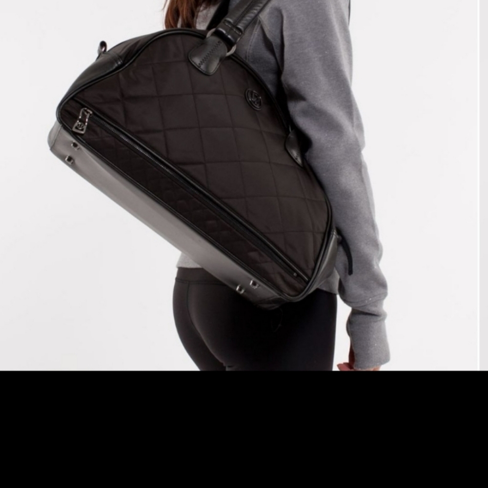 Lululemon Still Groovy Quilted Duffle Bag